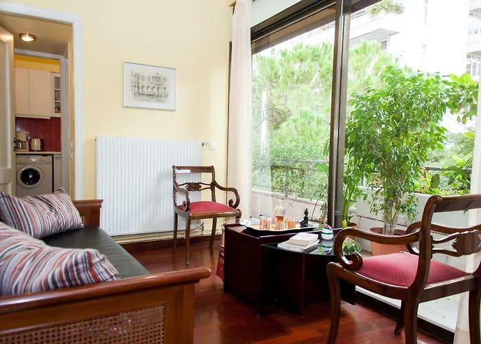 Stephany Apartment